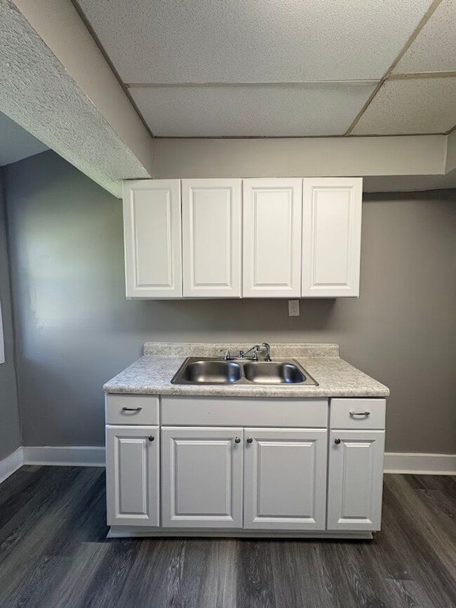 Photo - Three bedroom one bathroom townhouse for rent