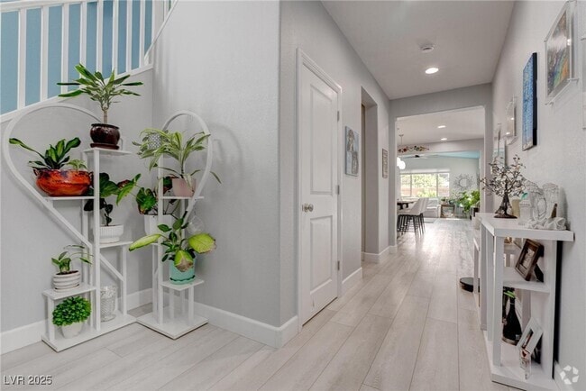 Building Photo - 10597 Cloud Whisper Dr Rental