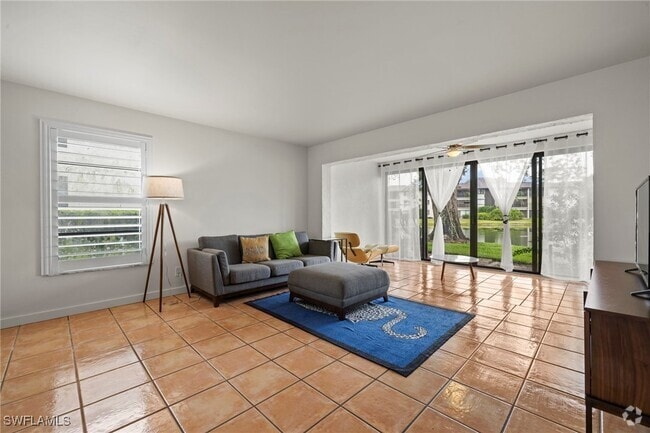 Building Photo - 400 Misty Pines Cir Unit 101 Rental