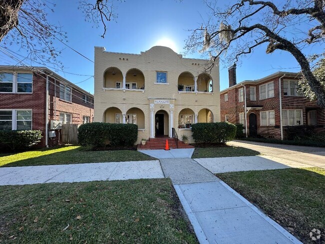 Building Photo - 2830 Herschel St Unit 1 Rental