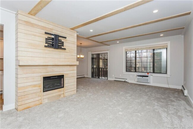 Photo - 50 Aiken St Unidad 454