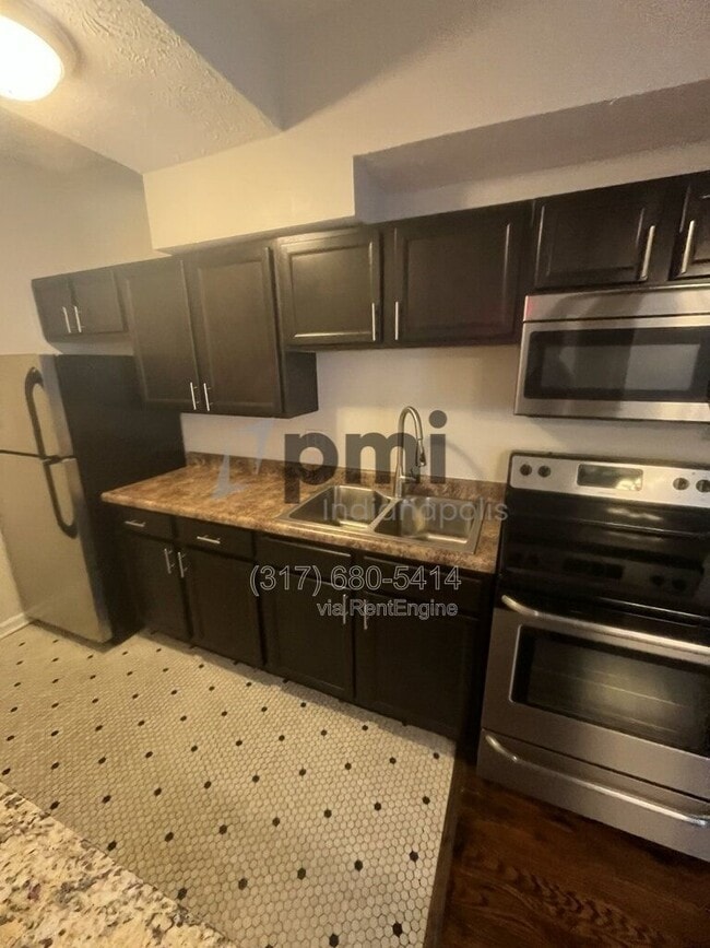 Building Photo - 1 W 28th St Unit 505