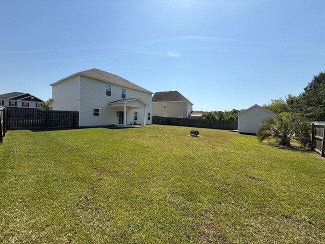 Photo - Nautical Reach Subdivision - INCLUDED lawn care / pest service / washer dryer
