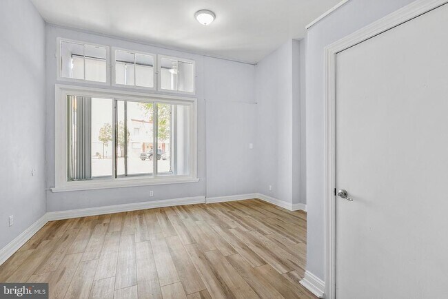 Photo - 3950 Lancaster Ave Unidad 1