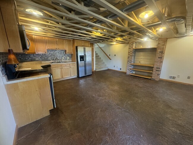 Photo - 1200 N Washington St