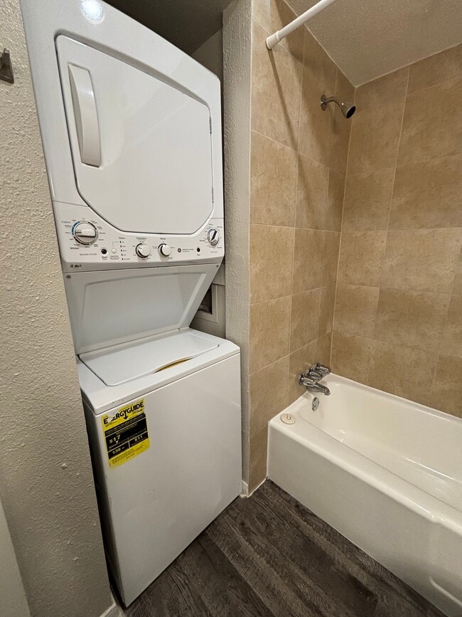 Washer & Dryer included