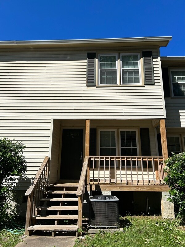 107 Rainbow Cir Condo Condo for Rent in Mauldin, SC