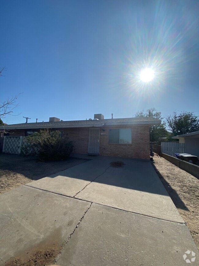 Building Photo - pay-1825 Unit 2 Rental