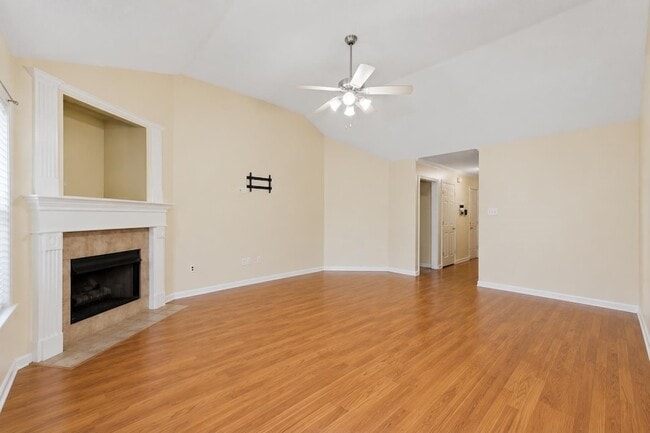 1654 Far Dr