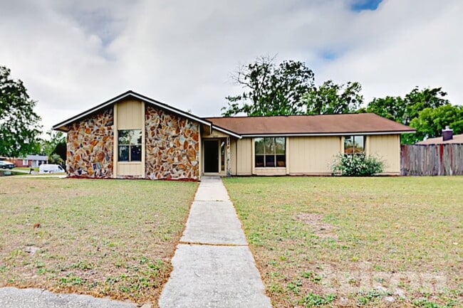 Photo - 2209 Constitution Dr