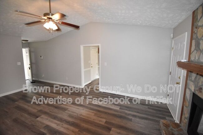 Photo - 6313 Applewhite Rd