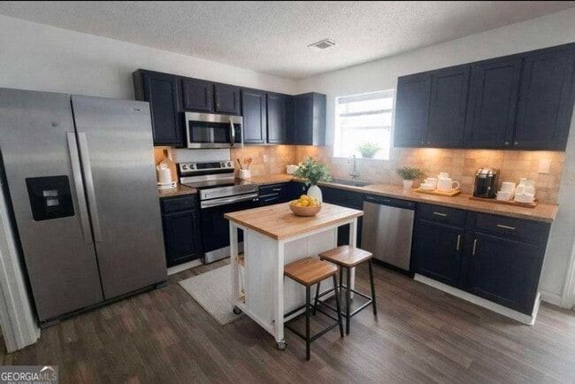 Photo - 621 Hillandale Park Dr