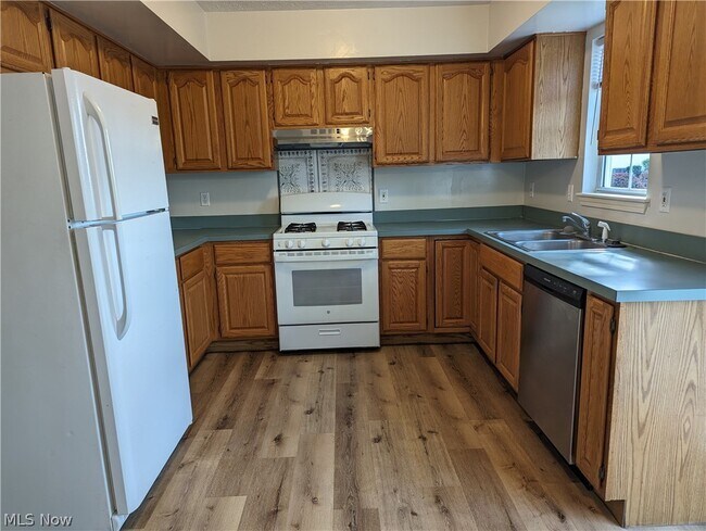 Photo - 14700 Lakeview Dr Unit 1