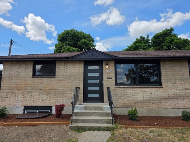 Building Photo - 3717 N Perry St Unit 3717