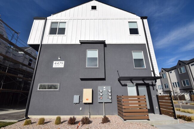 Photo - BRAND NEW 2 Bedroom Home in Millcreek!!