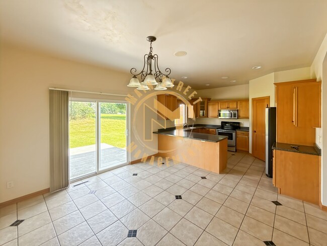Photo - 2662 Cormier Rd Unit 2664