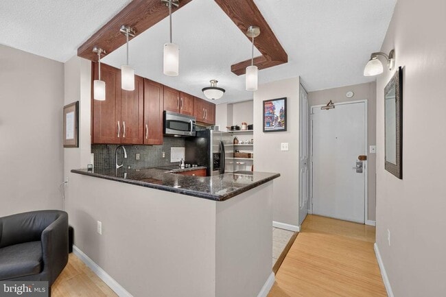Photo - 1718 P St NW Unit T9