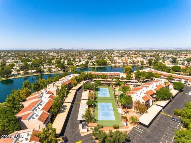 Building Photo - 11040 N 28th Dr Unit 130