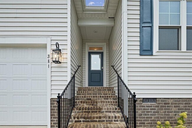 381 Countryside Dr