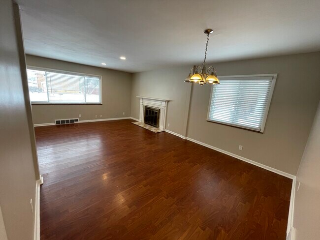 Photo - 2844 Chamberlain Rd Unit A