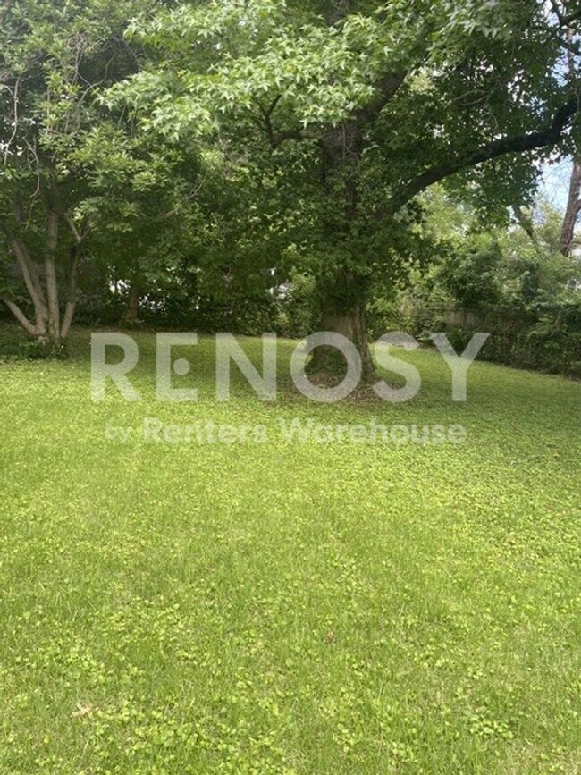 Photo - 5015 Belmeade Rd