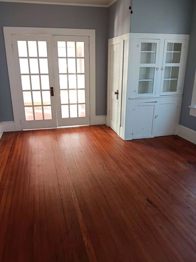 Photo - Duplex for Lease!