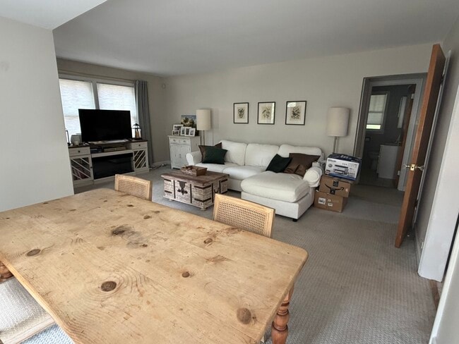 Photo - 235 Nordica Ave