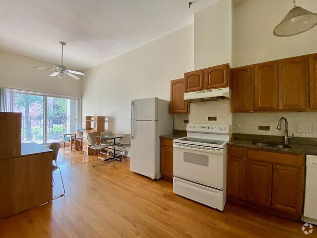 Building Photo - 41 Symphony Rd Rental