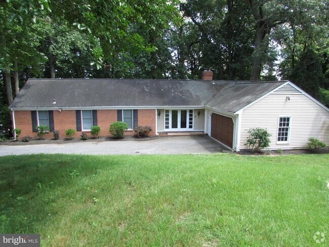 Building Photo - 472 Old Orchard Cir Rental