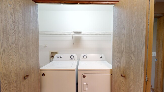 Glacier Hills Apartments