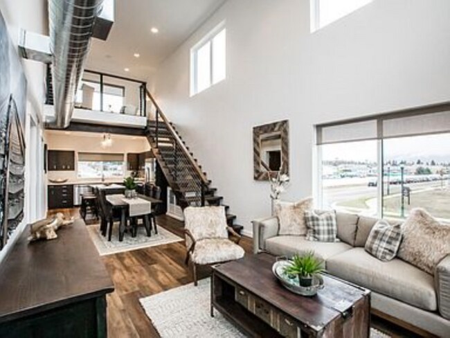 Photo - 264 Blackberry Loop