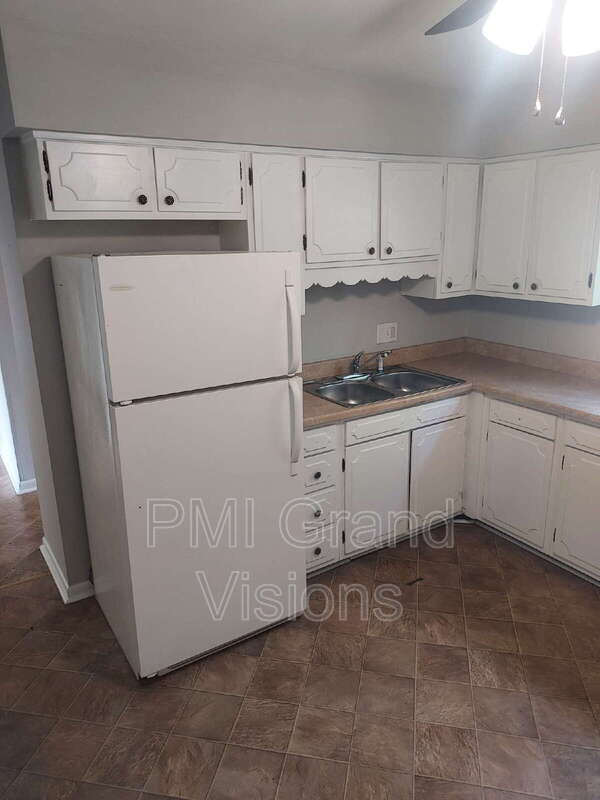 Photo - 340 N Monroe St Unidad 340 N Monroe 3