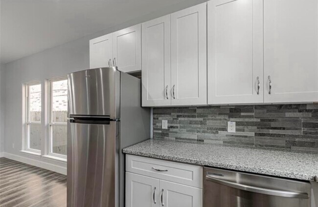 Photo - 8204 Moon Beam St