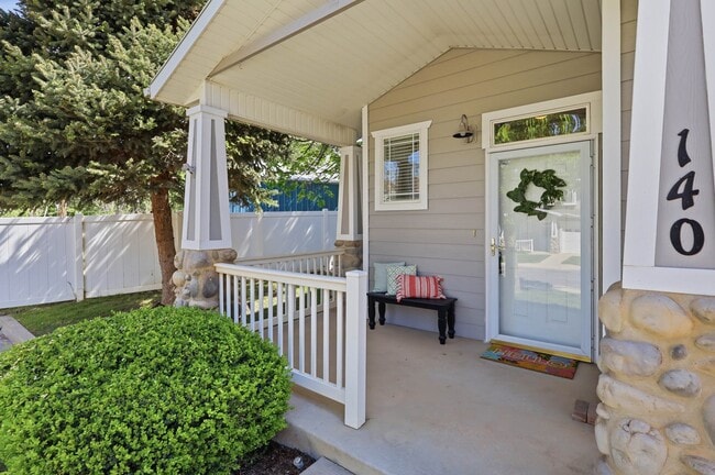 Photo - 140 N Bamberger Rd E