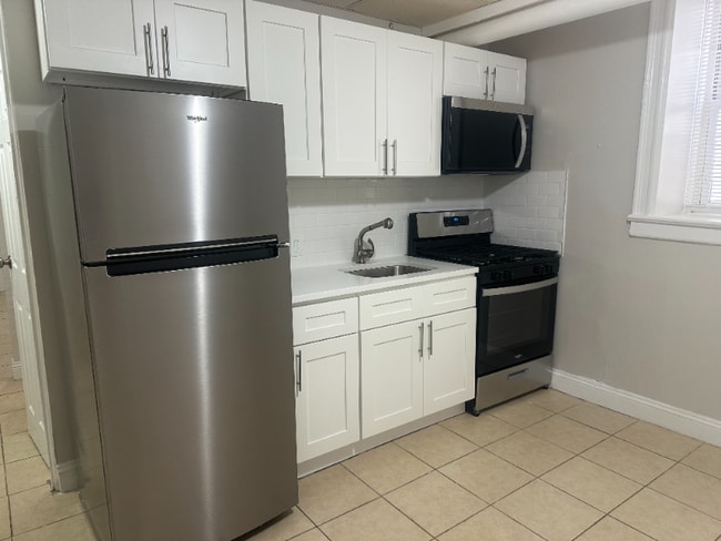 Photo - 317 Union St Apartment Unit B