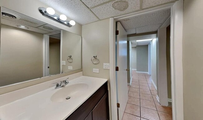 Photo - 665 Prescott Dr