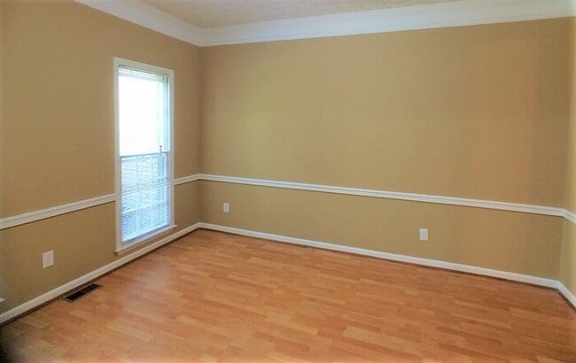 Photo - 2213 McQuiston Dr