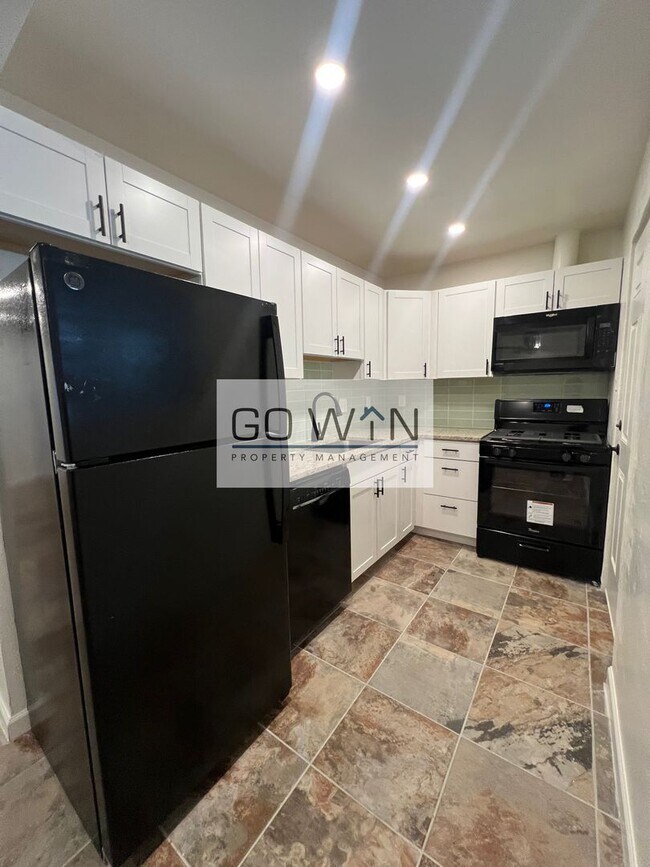 1502 E Highland Ave Unit 1504 A
