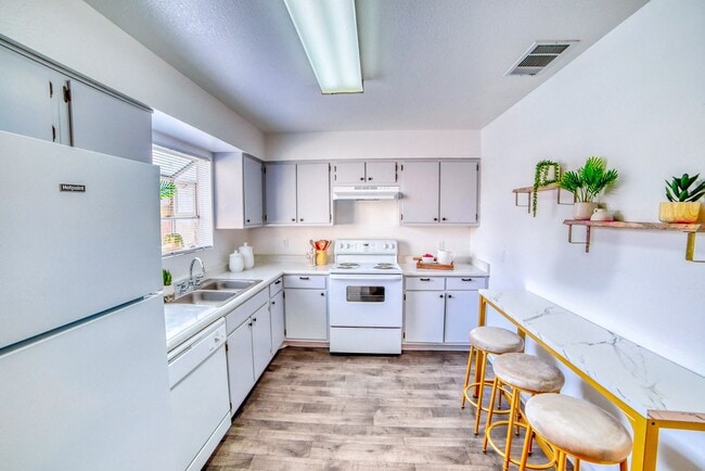 Photo - Rainbow Highlands