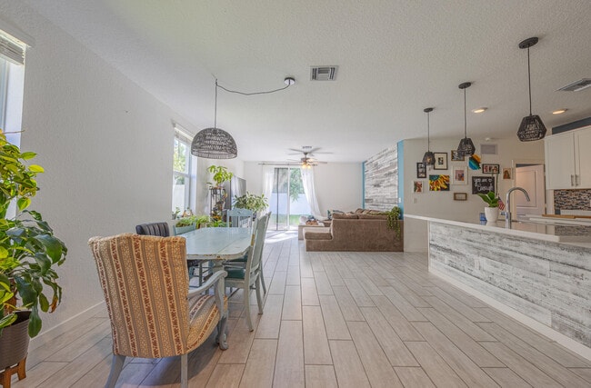 Photo - 2460 Timber Forest Dr