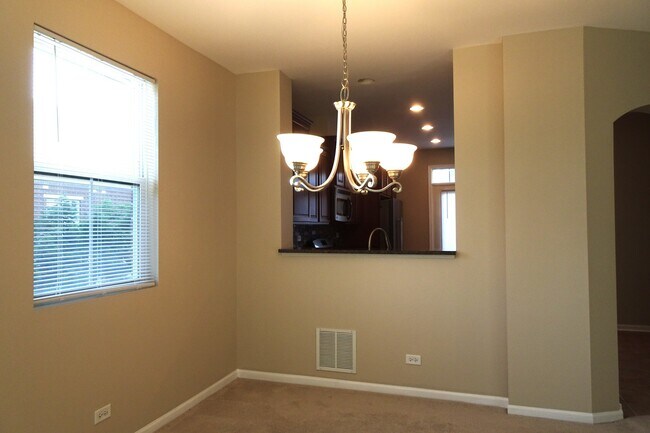 Photo - 219 W Hyde St