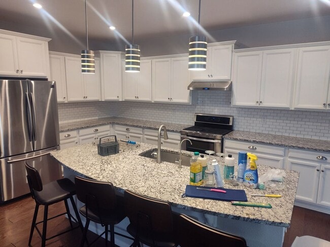 Photo - 4 bed home for rent in Thornton.
