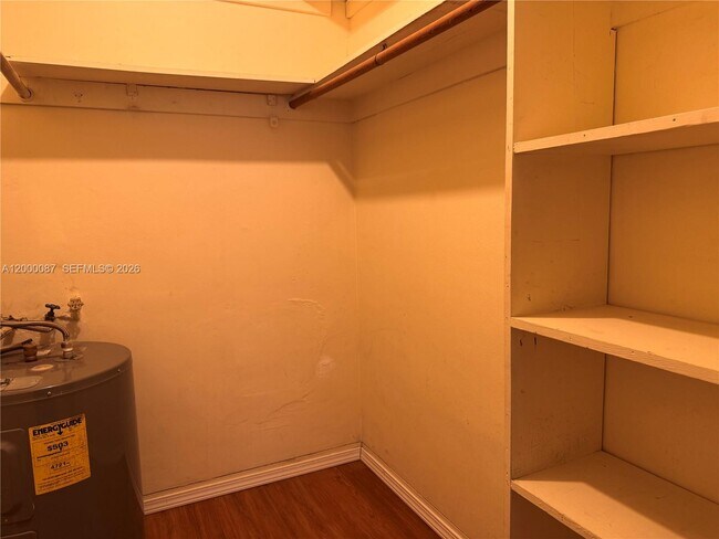 Photo - 2210 Taylor St Unit 305