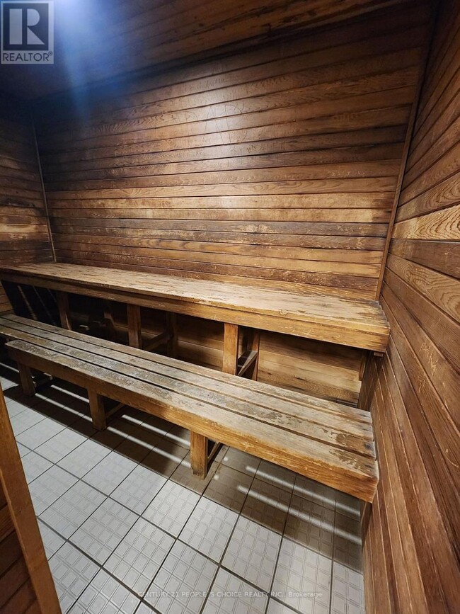 Photo - 3695 Kaneff Crescent Unit 1803