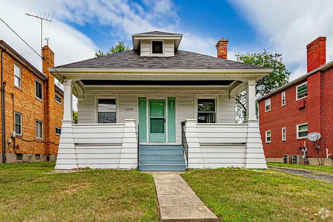 Building Photo - 4148 South Ave Rental