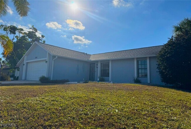 Photo - 242 Seminole Blvd NW