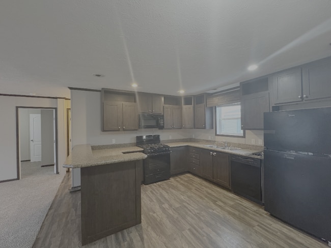 Photo - 408 Shummard Branch