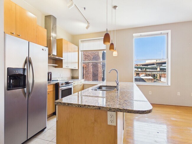 Photo - 1707 E Main St Unidad Apartment 1