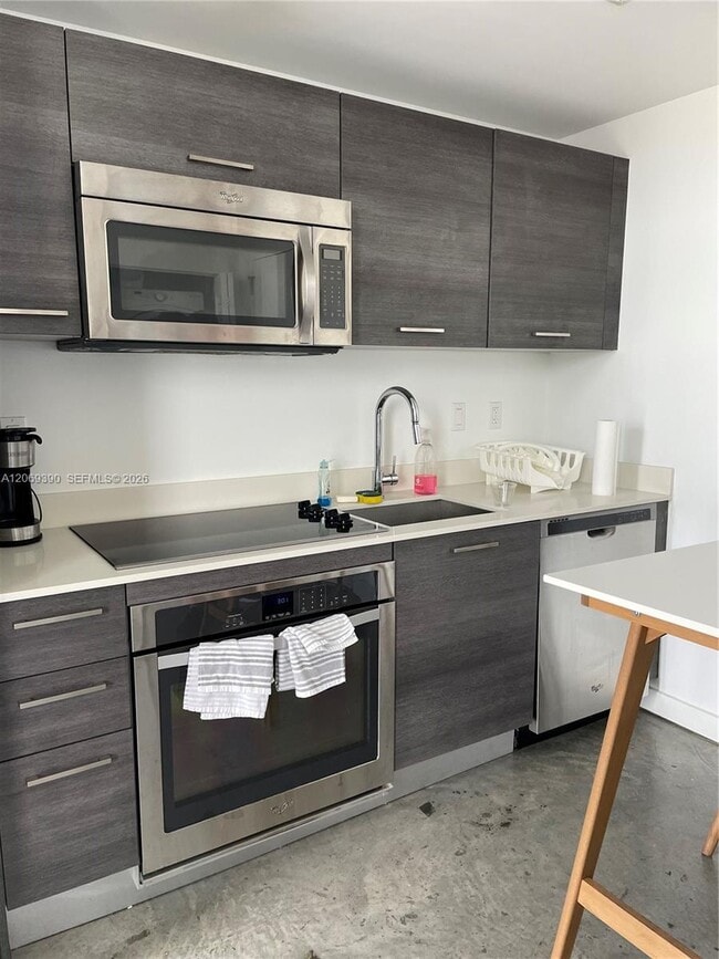 Photo - 151 SE 1st St Unidad 3004