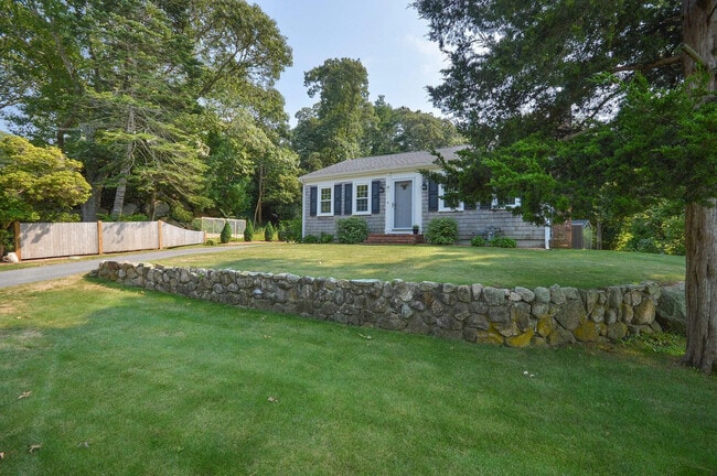 Photo - 31 Garrison Rd